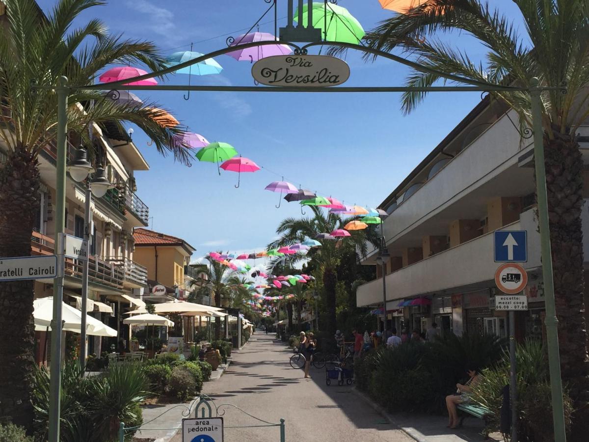 Hotel Verdesolemare Marina di Pietrasanta Exterior foto